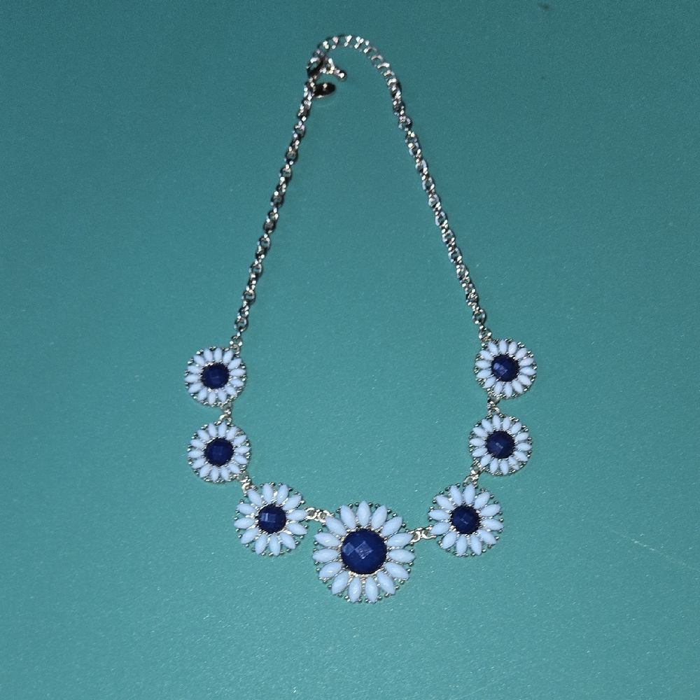 Elegant Blue and Silver Floral Necklace
